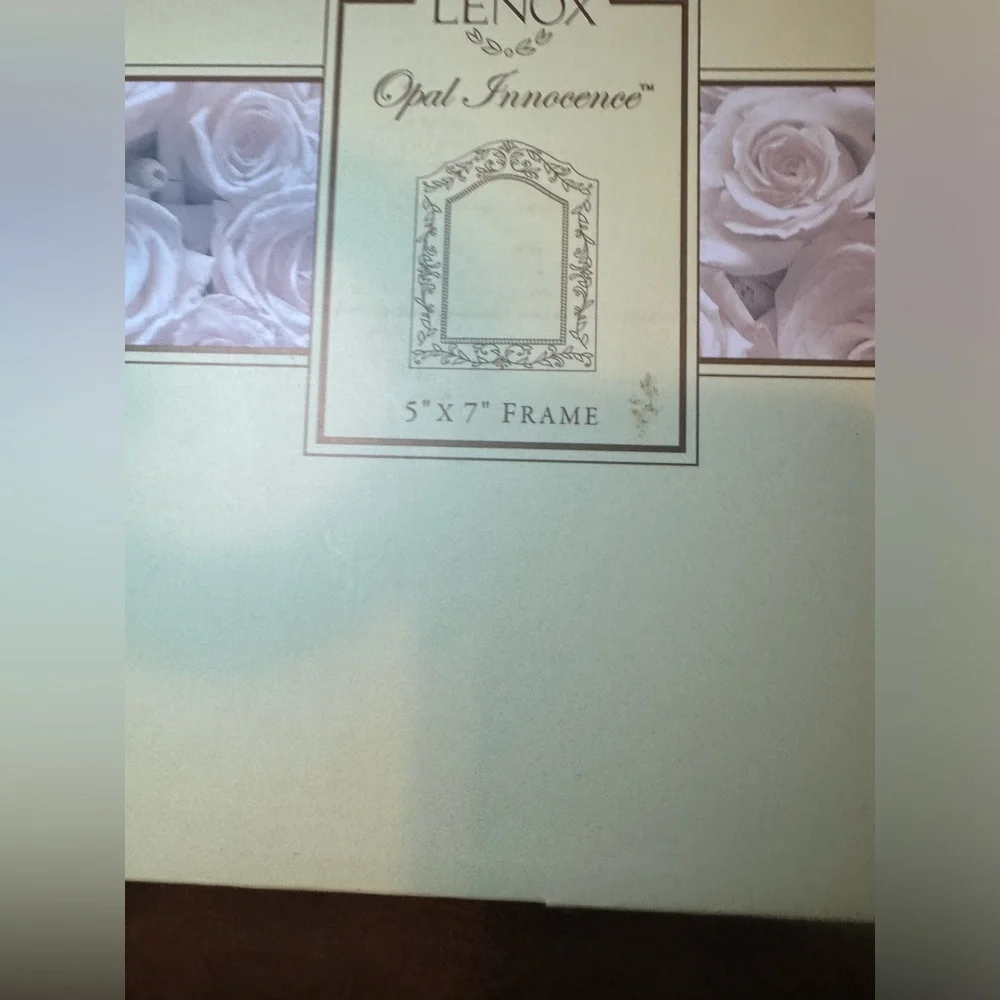 NWT Lenox Opal Innocence Ivory Picture Frame.